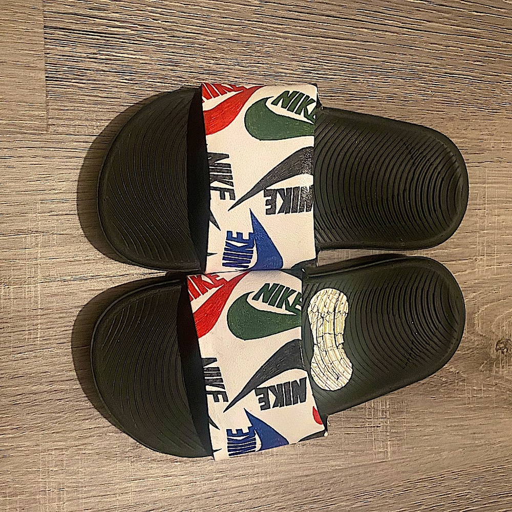 Kids Nike slip-on’s, Boys size 12c